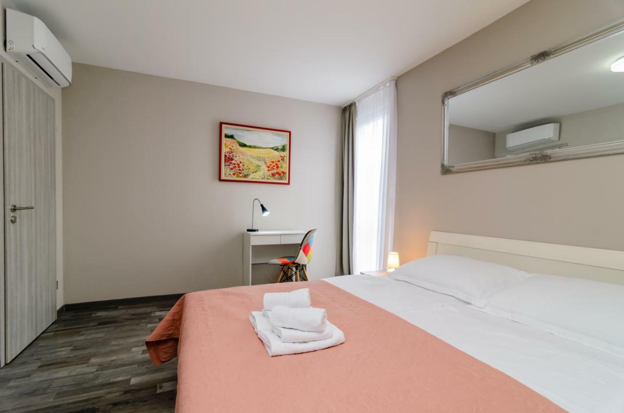 Calm Apartment & Room Задар Екстериор снимка